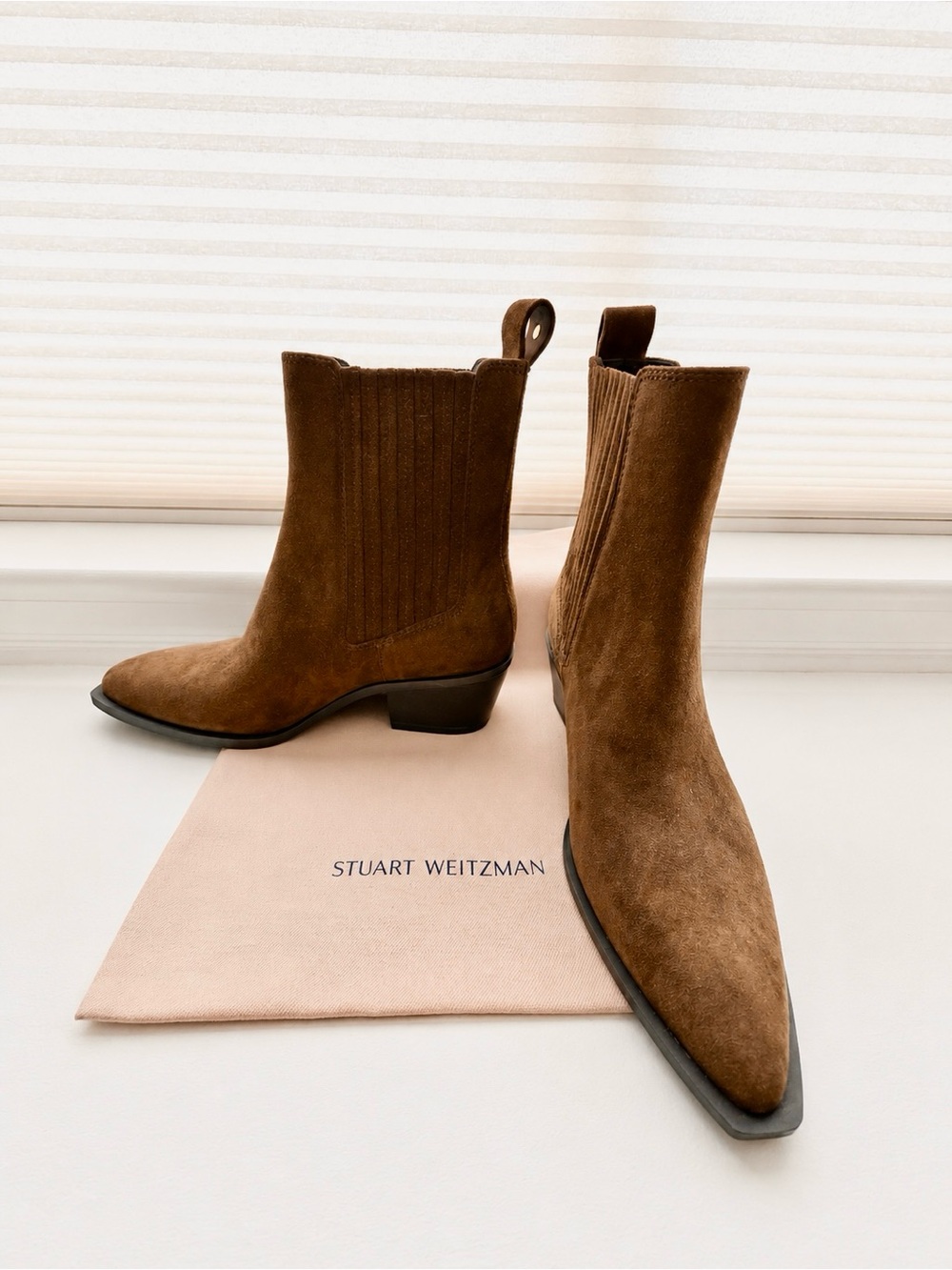 NWOT Stuart Weitzman Brown Suede Chelsea Ankle Boots Size 7. Bag included.
